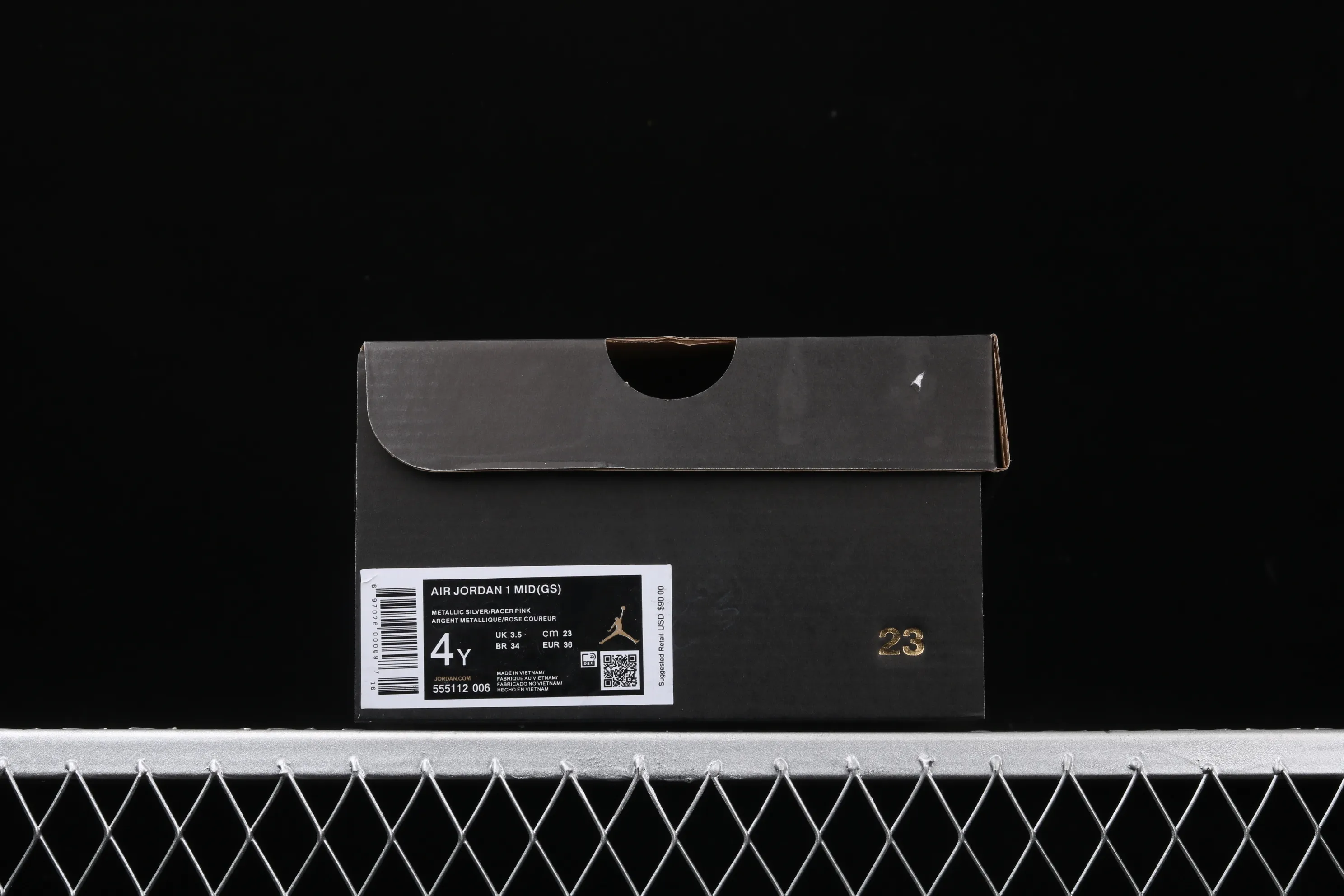 All categories Air Jordan Jordan series basketball shoes Air Jordan 1 Mid Air Jordan 1 Mid SE AJ1 Joe 1 silver powder patent leather mid-top basketball shoes 555112-006